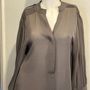 GARBE LUXE 100% SILK BLOUSE     SIZE SMALL